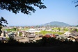 小高い山から見た町並み（福井県高浜町）
